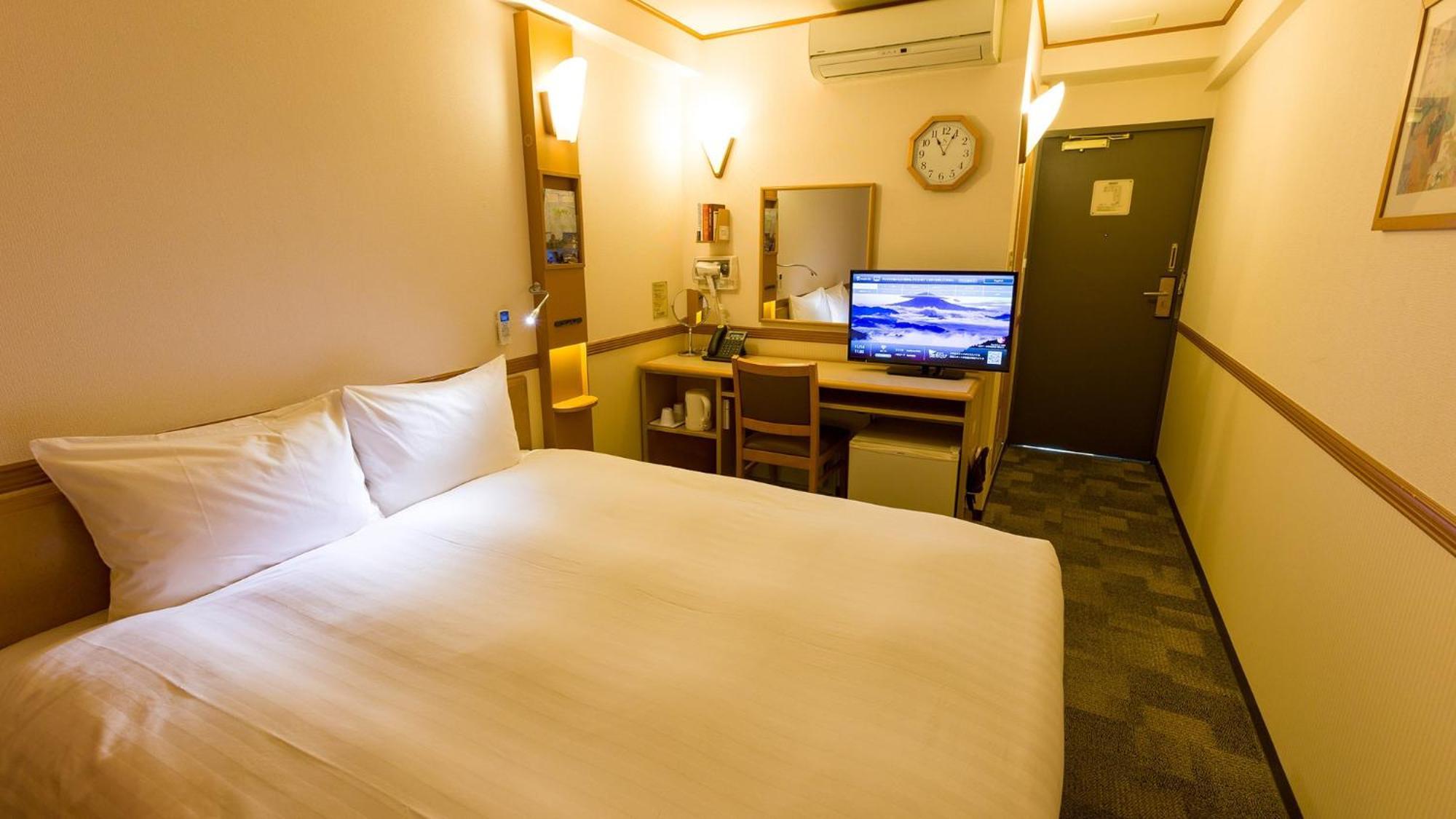 Toyoko Inn Tokyo Fussa Ekimae Higashi Guchi Hamura Quarto foto