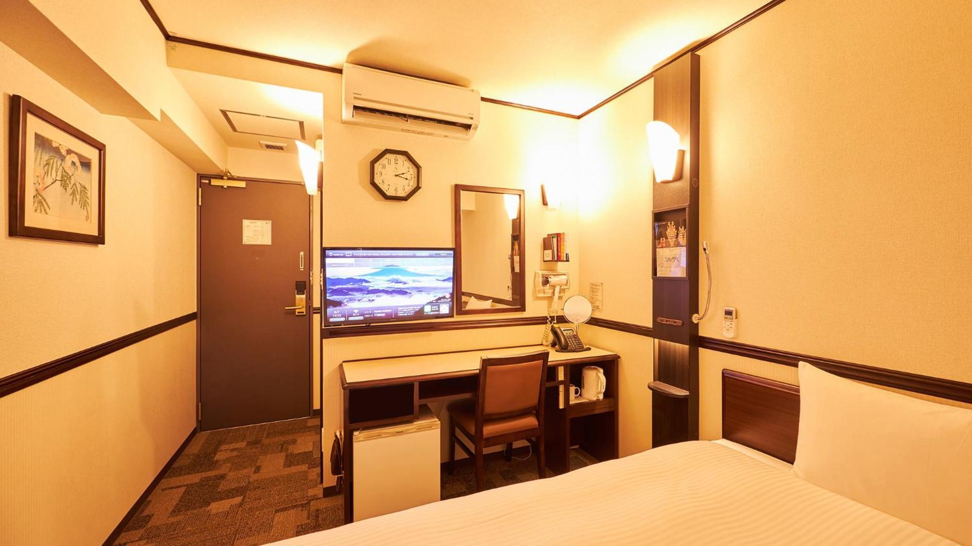 Toyoko Inn Tokyo Fussa Ekimae Higashi Guchi Hamura Quarto foto